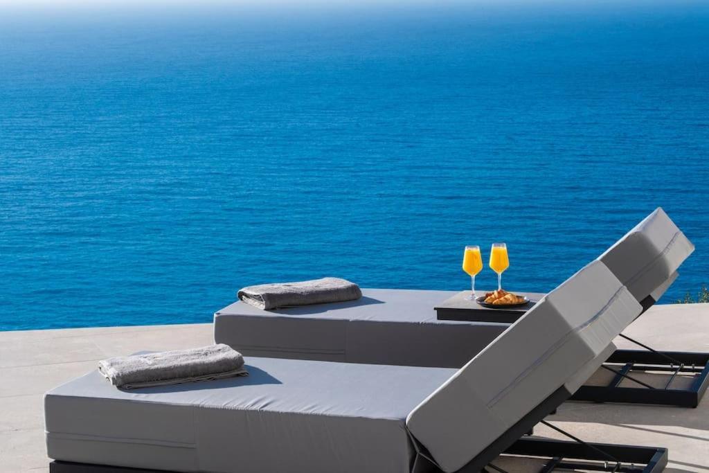 Aelliades Villa