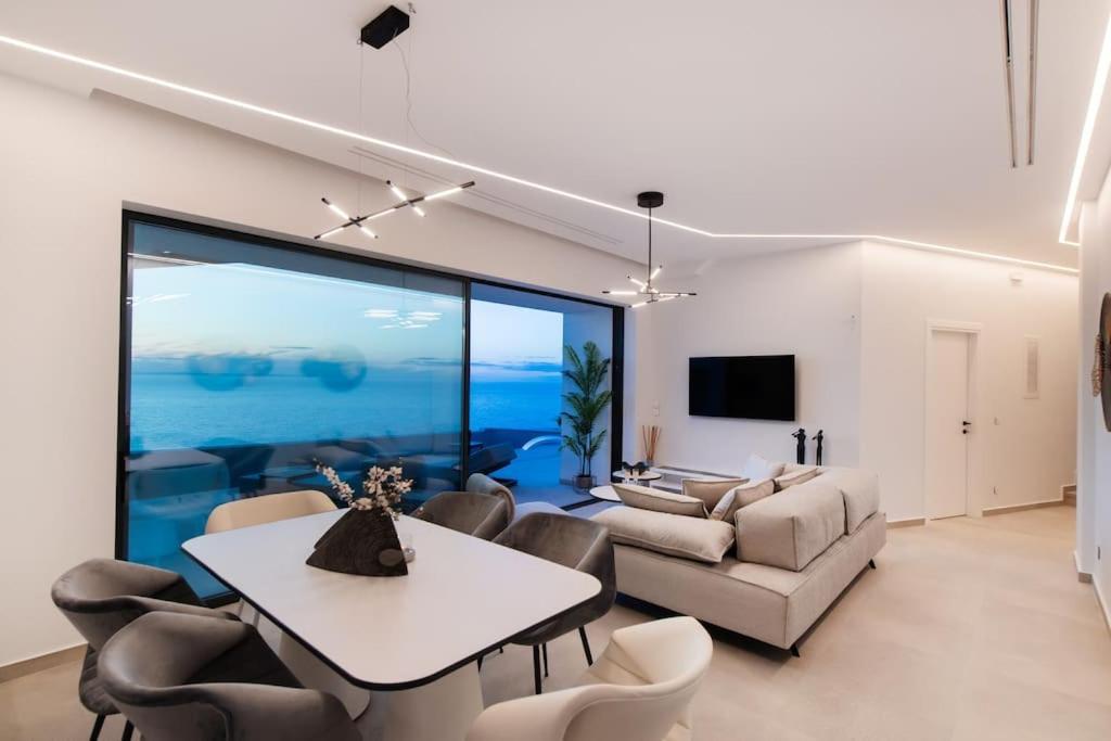 Aelliades Villa Áyios Nikítas